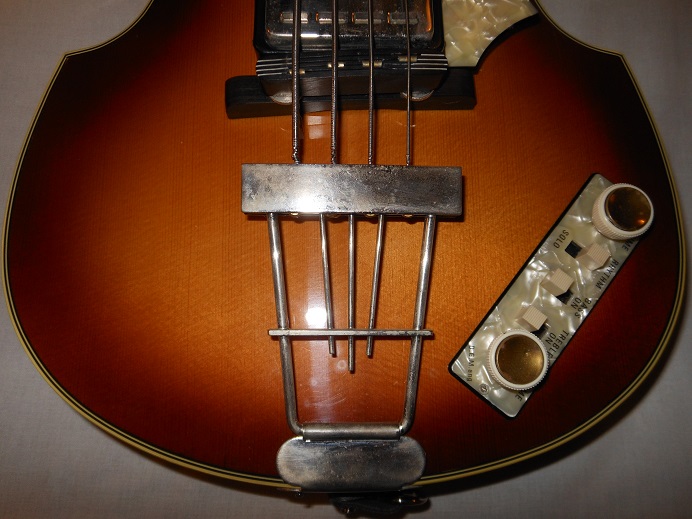 Vintage '63 Bass Picture 14